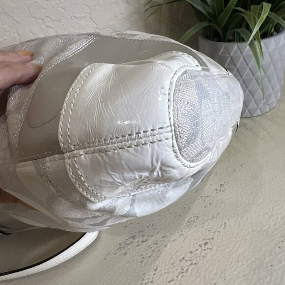 COACH (2008) GRAY WHITE Silver Patchwork Shoulder Hobo BAG 13496 - Picture 3 of 11